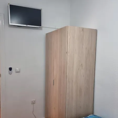 Lovely 2-bed In Near Beach 公寓