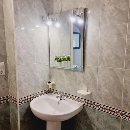 公寓 Lovely 2-bed In Near Beach